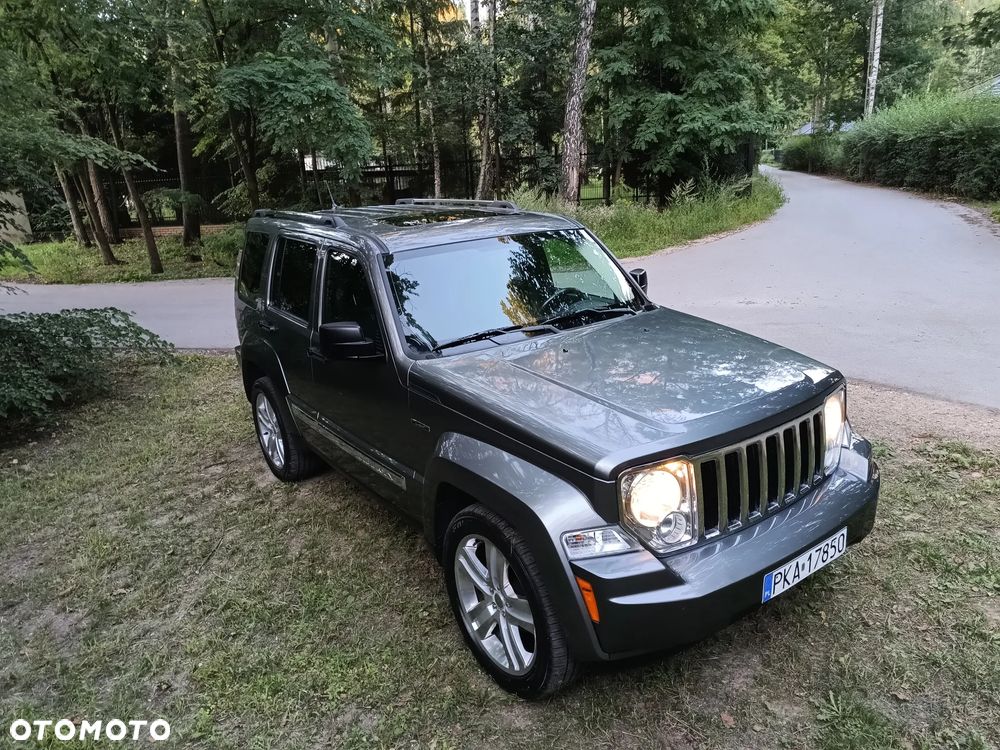 Jeep Liberty - 8