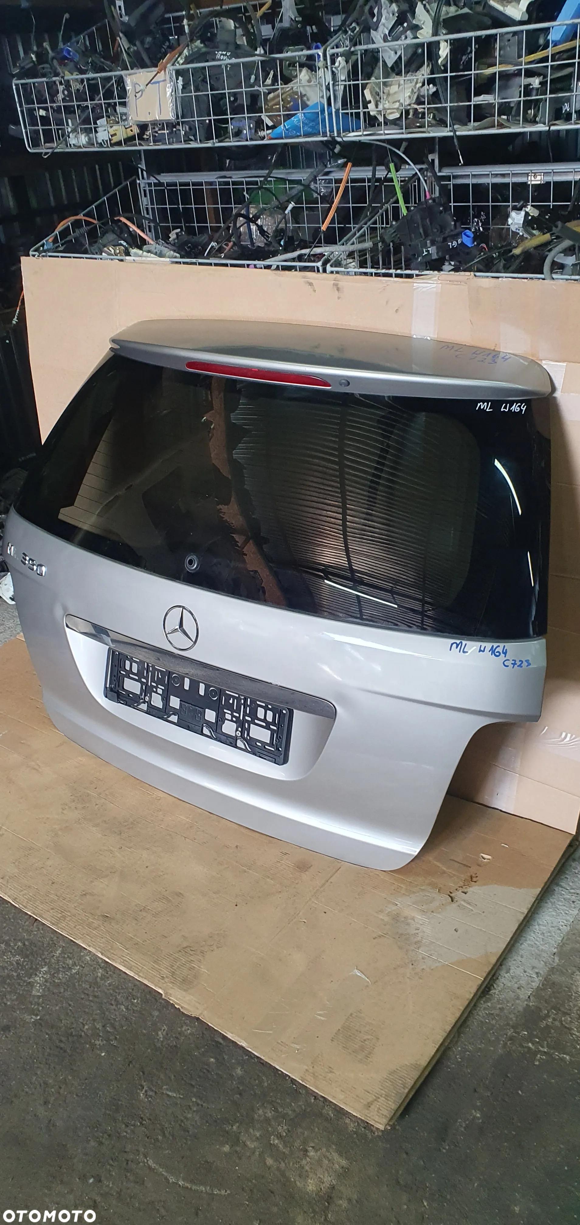 Klapa bagażnika tył tylna Mercedes ML W164 C723 - 2