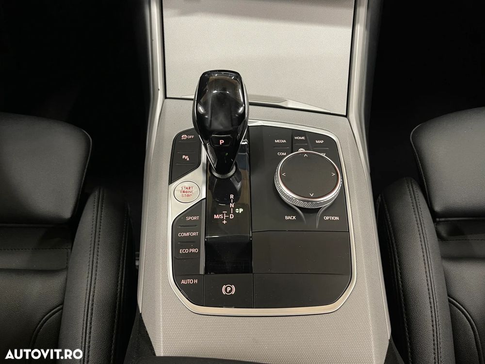 BMW Seria 3 320d xDrive AT MHEV - 24