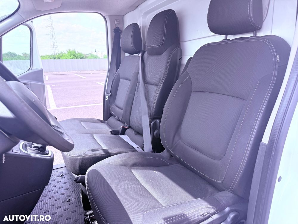 Renault Trafic ENERGY Start & Stop Combi L1H1 Expression - 24