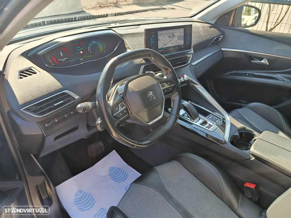 Peugeot 3008 1.6 Hybrid Allure Pack e-EAT8 - 26