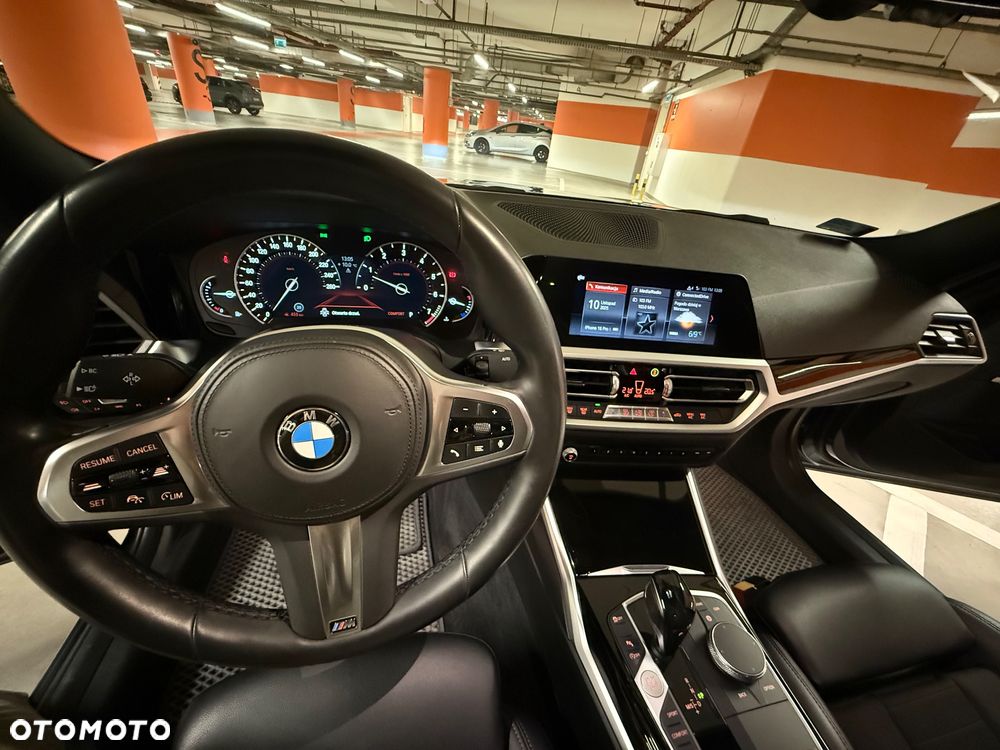 BMW Seria 3 330i Sport Line - 19