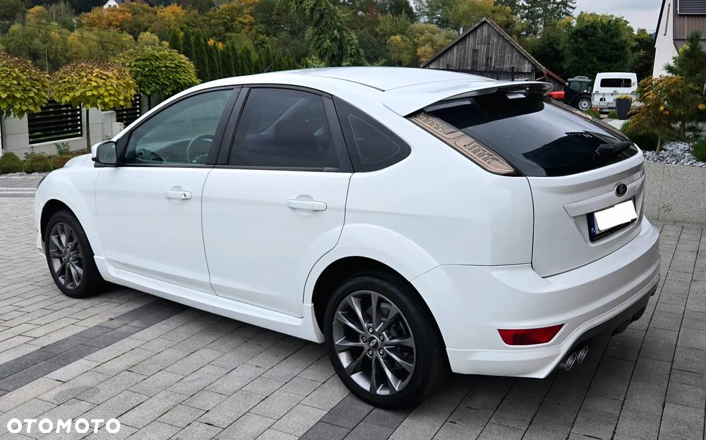 Ford Focus 2.0 16V Titanium - 4
