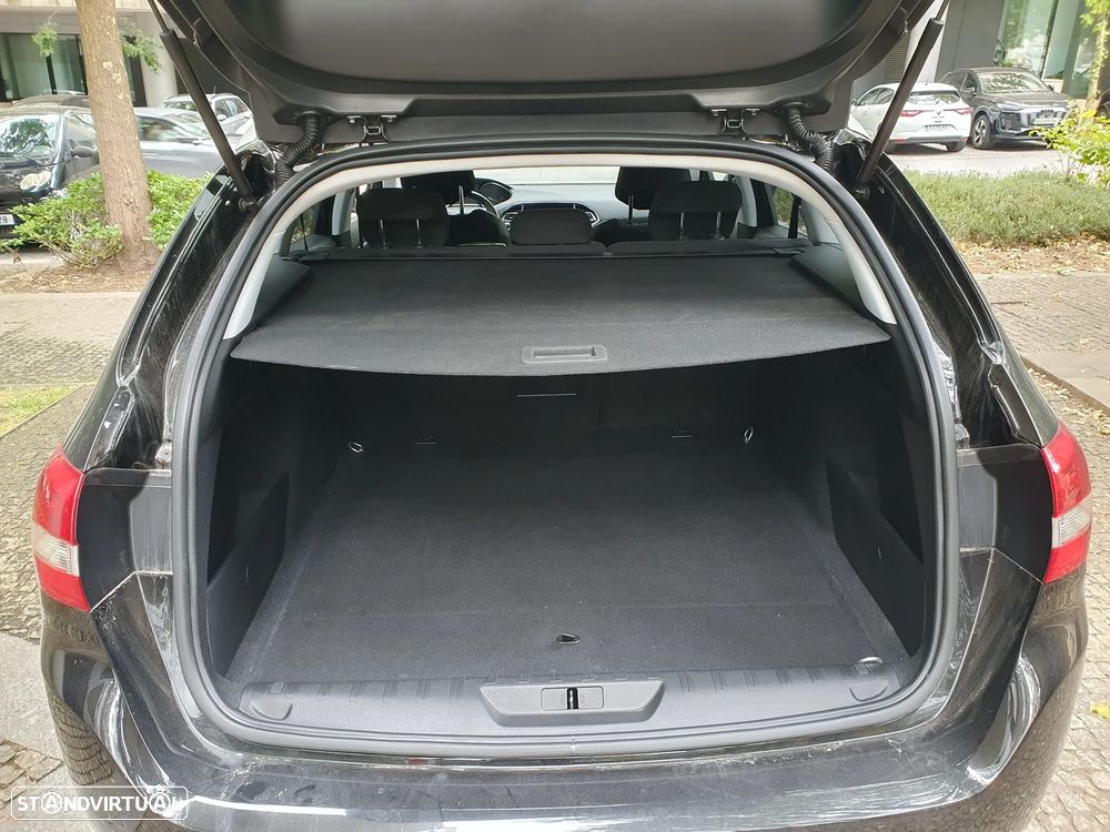 Peugeot 308 SW 1.5 BlueHDi Allure - 11
