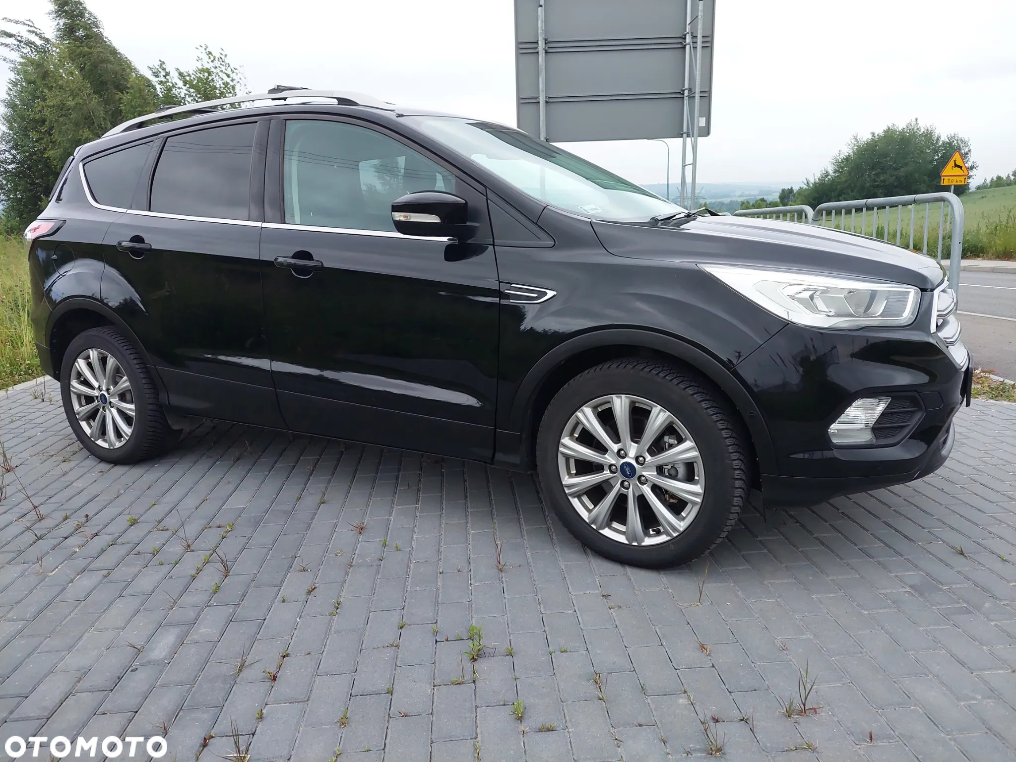 Ford Escape 2.0 EcoBoost AWD Titanium - 9