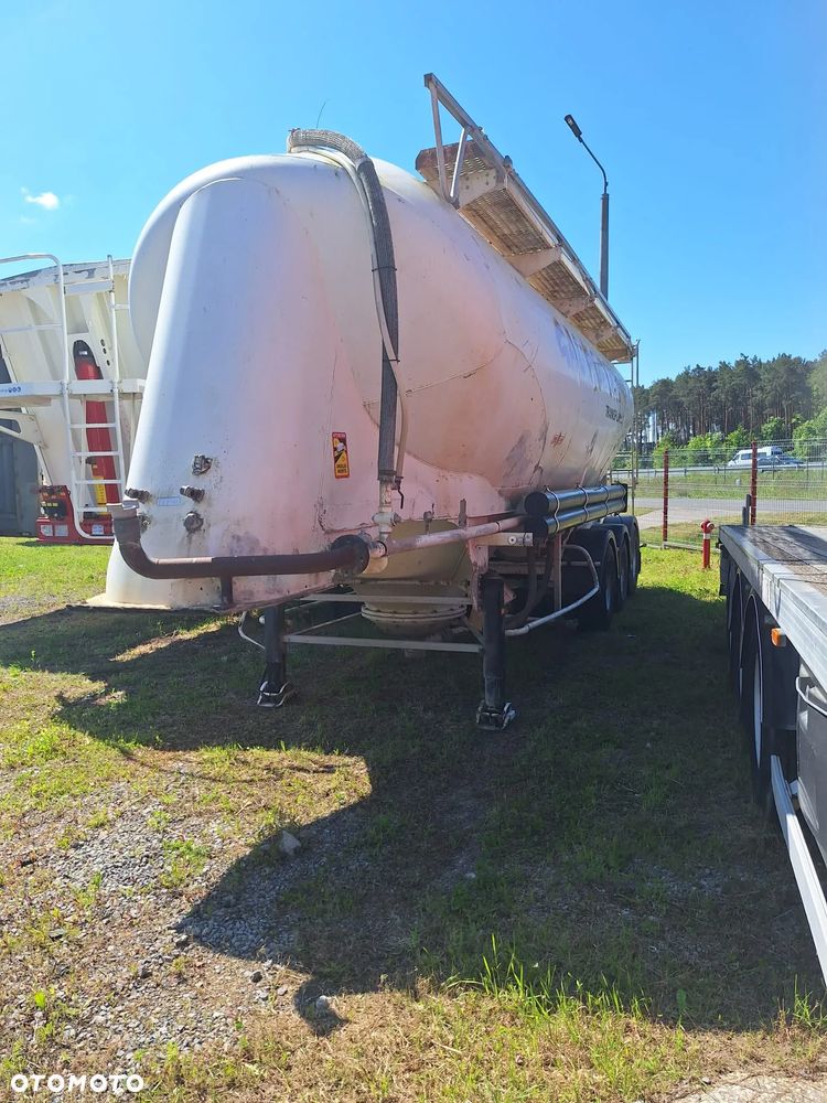 Spitzer cementonaczepa SPITZER 36m3 - 2