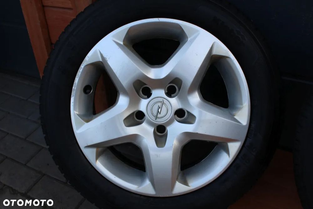 FELGI STAOWE STRUKTURALNE DEKLE OPONY OPEL ZAFIRA A B ASTRA H MERIVA B VECTRA C SIGNUM R16 205/55 5X110 - 7