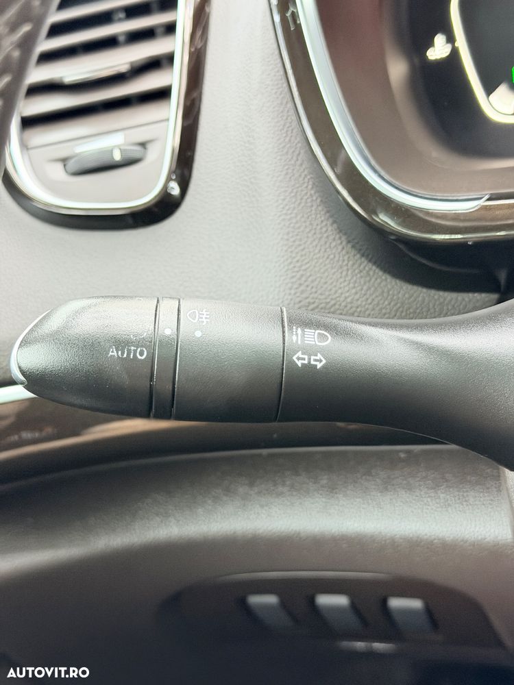 Renault Espace Energy dCi 130 Intens - 28