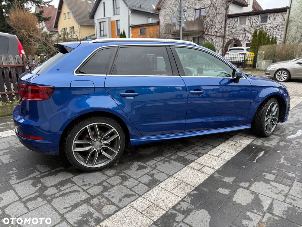 Audi A3 Sportback 1.4 TFSI e-tron S line Sportpaket - 4