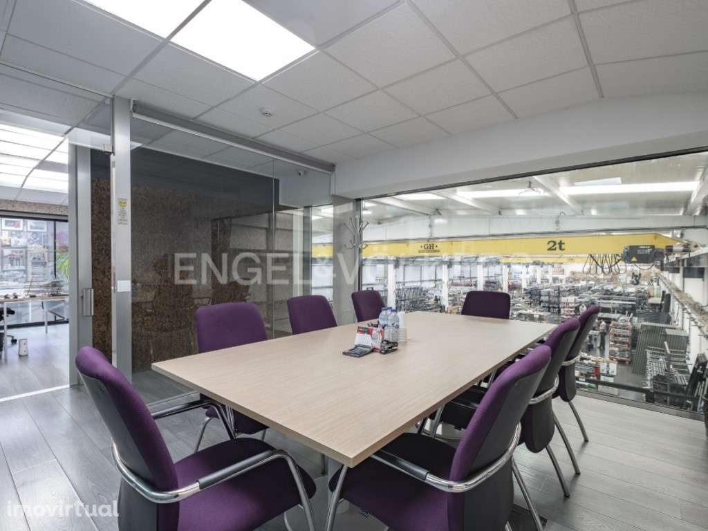 Armazém totalmente equipado zona Industrial Baixa da Banheira - Grande imagem: 3/27