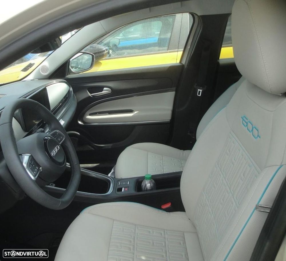Fiat 600e 54 kWh La Prima - 4