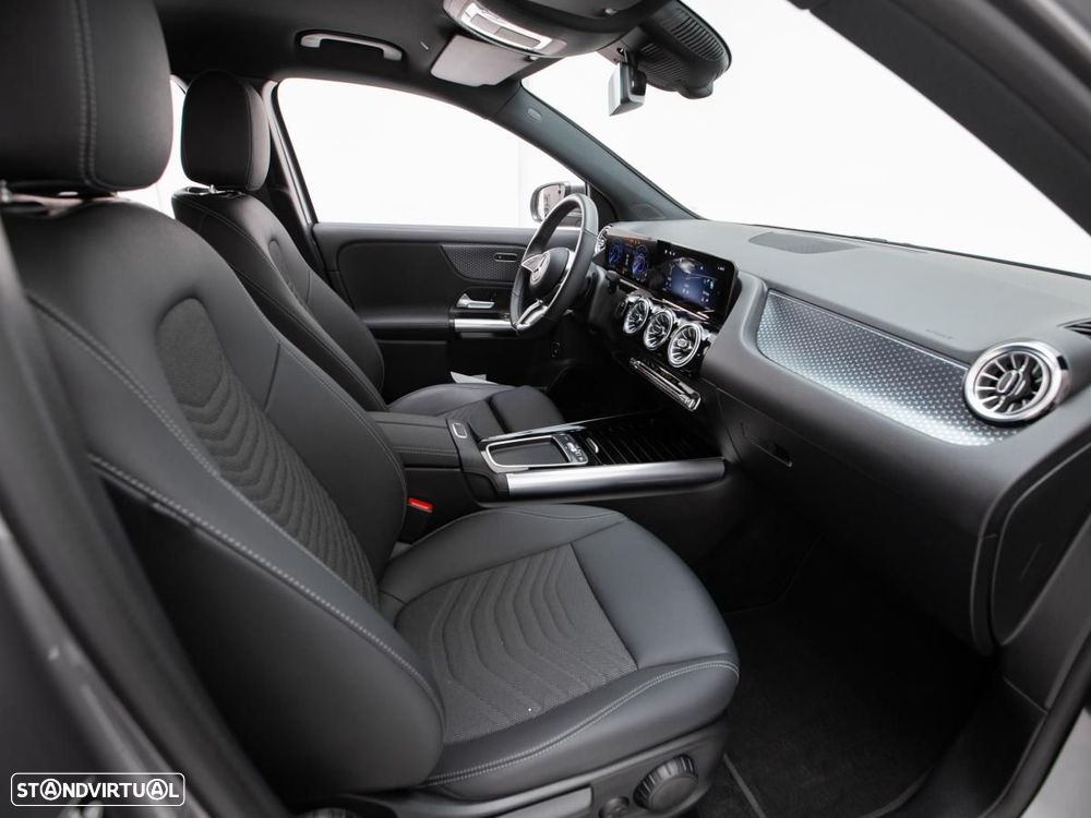 Mercedes-Benz EQA 300 4Matic Progressive - 10