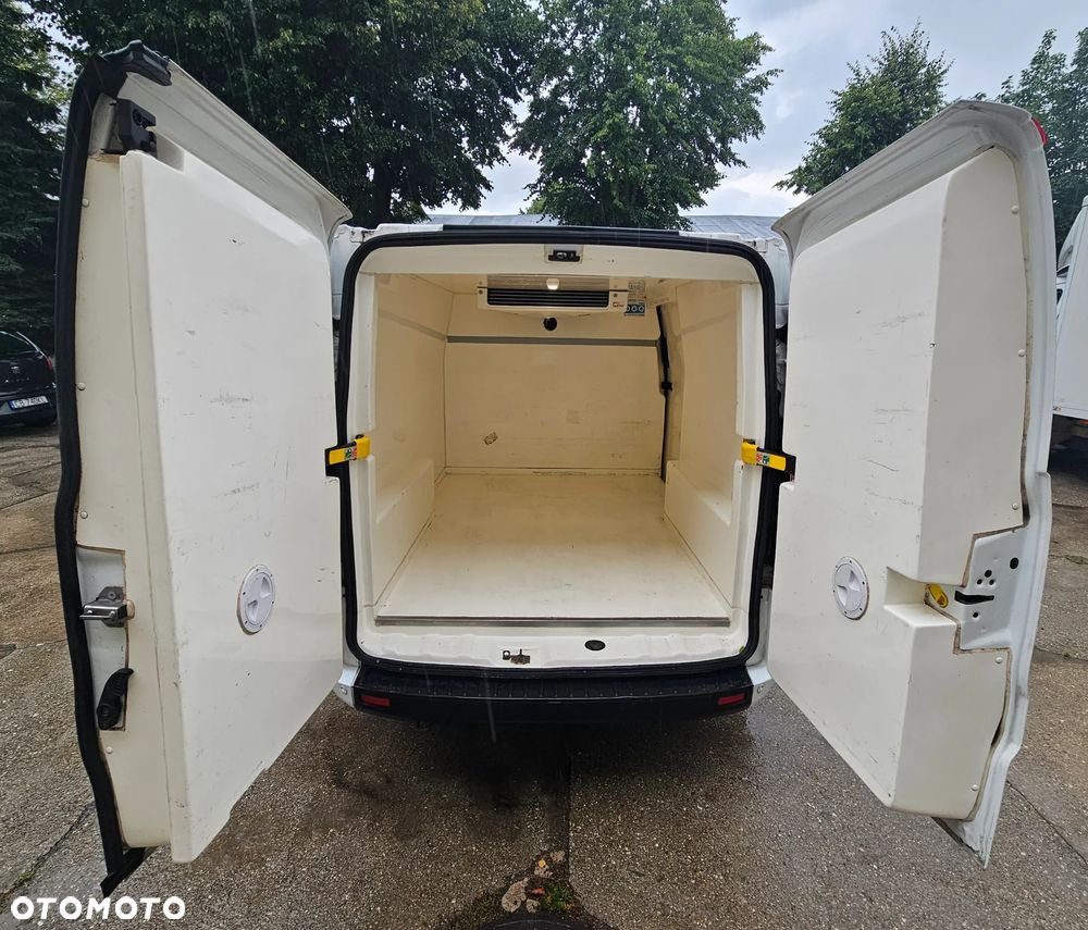Ford TRANSIT CUSTOM - 21