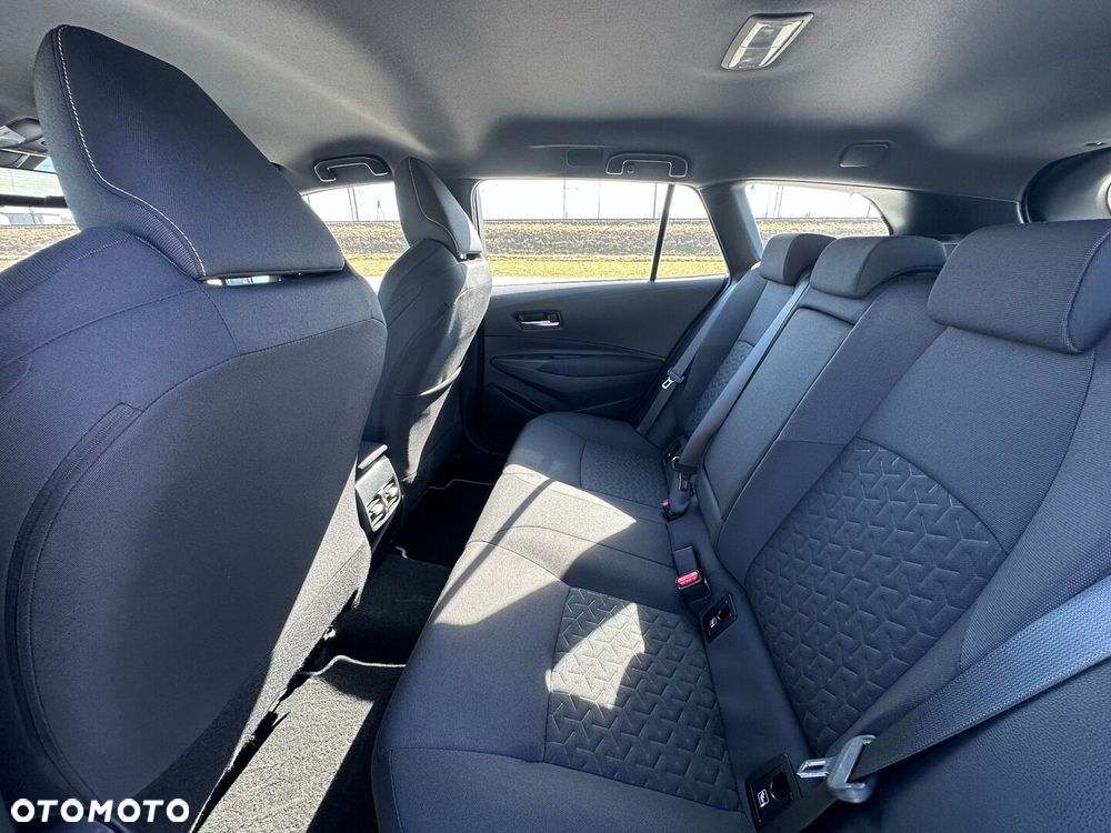 Toyota Corolla 2.0 Hybrid Comfort - 12