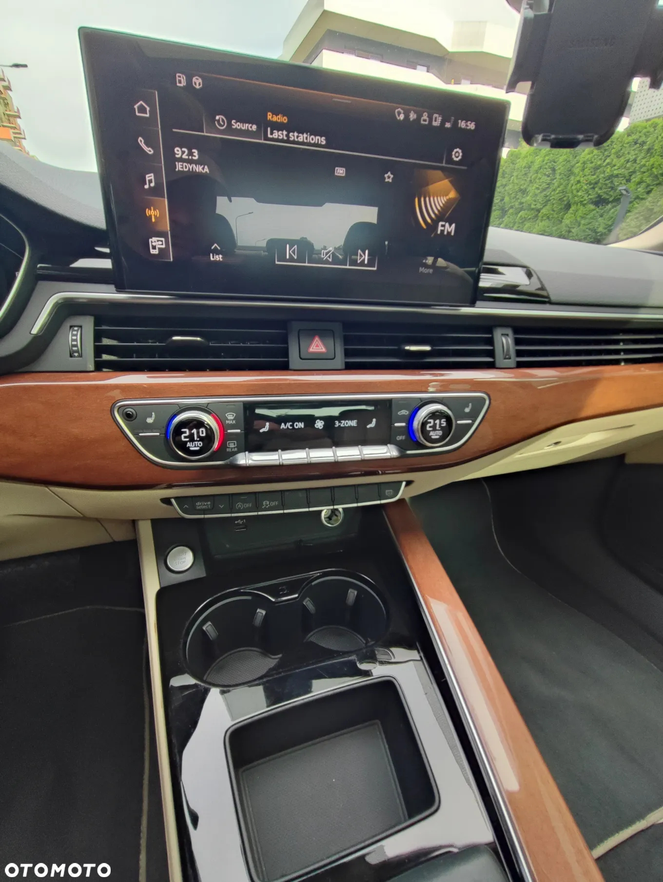 Audi A4 2.0 TFSI ultra S tronic sport - 8