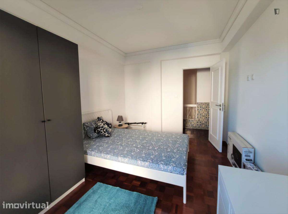 Quarto - localizado em Oeiras Lisbon - Grande imagem: 3/16