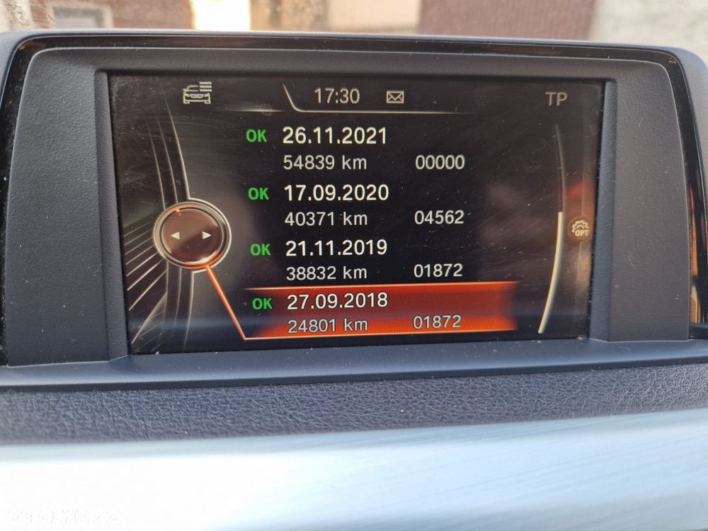 BMW Seria 3 320d Luxury Line - 14