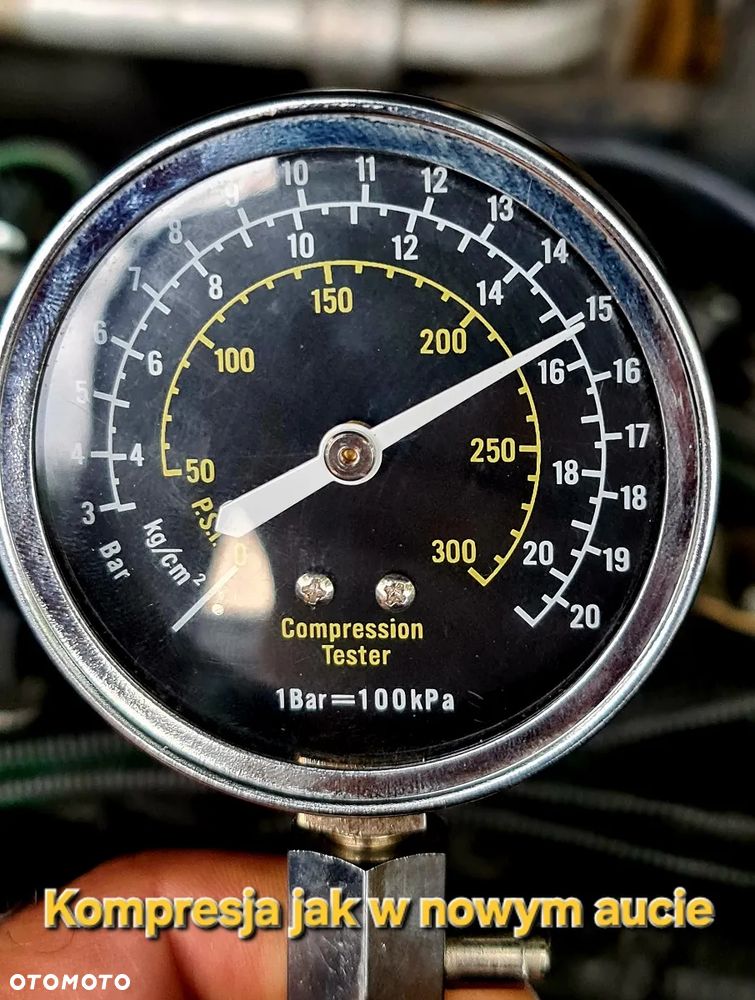 Audi A8 4.2 Quattro - 30