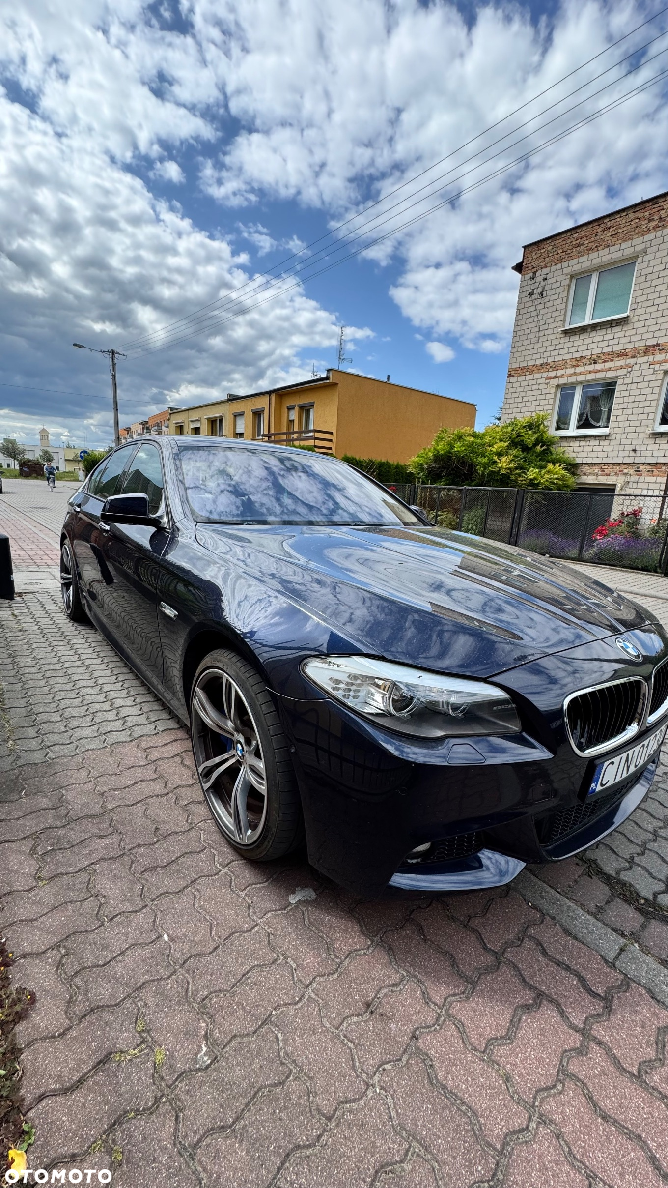 BMW Seria 5 550i - 2