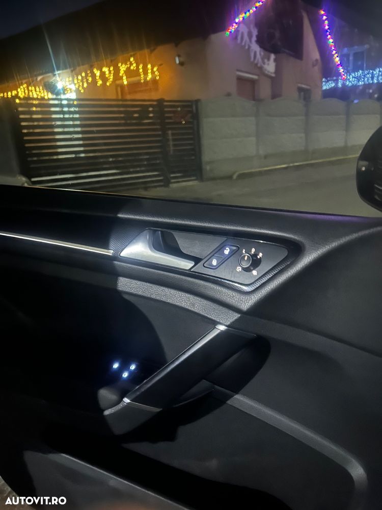 Volkswagen Golf 2.0 TDI BlueMotion Technology DSG Edition - 10