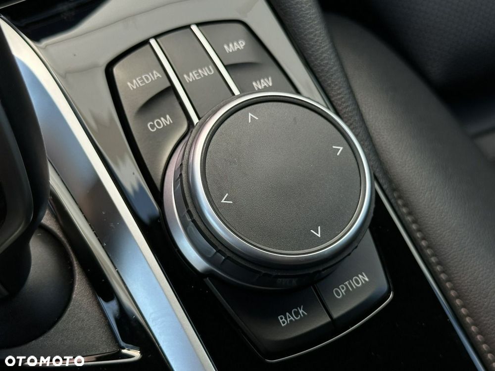 BMW Seria 5 - 26