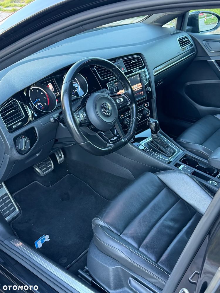 Volkswagen Golf - 9