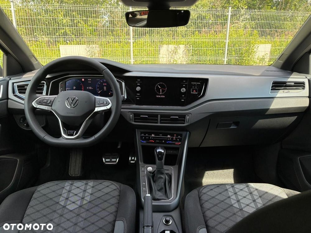 Volkswagen Polo - 13