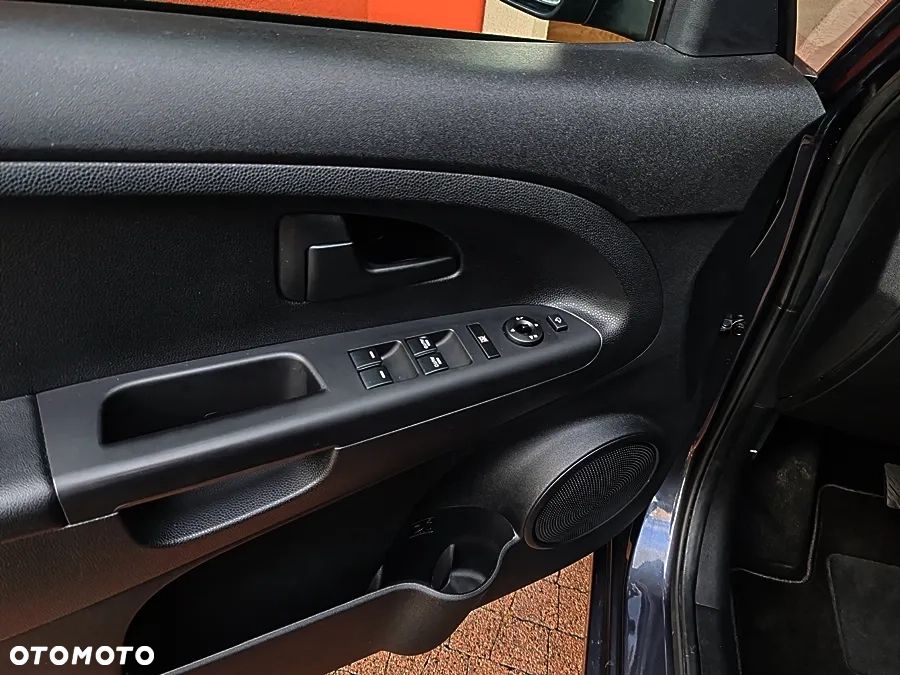 Kia Venga 1.4 CVVT Dream Team Edition - 27
