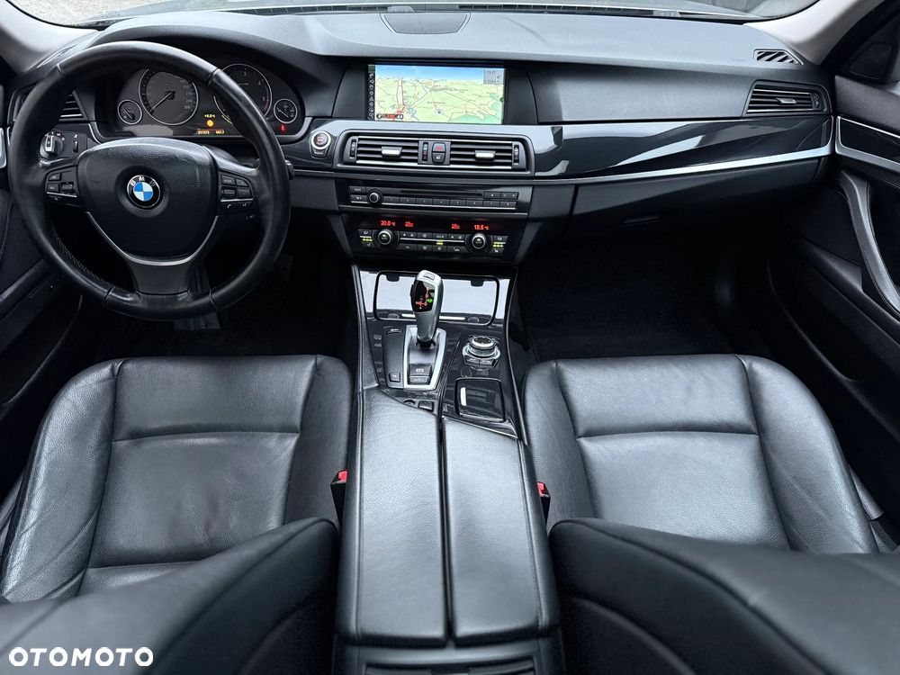 BMW Seria 5 520d Luxury Line - 26