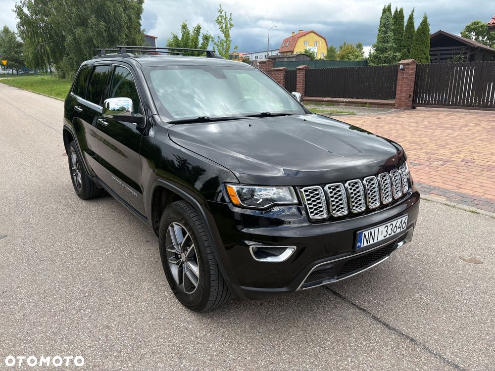 Jeep Grand Cherokee - 12