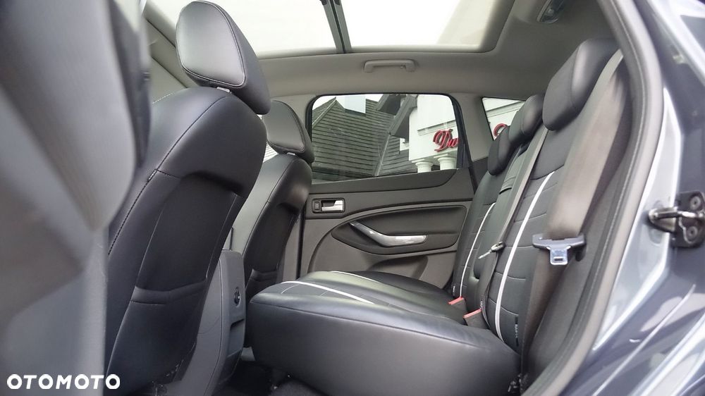 Ford Kuga - 25
