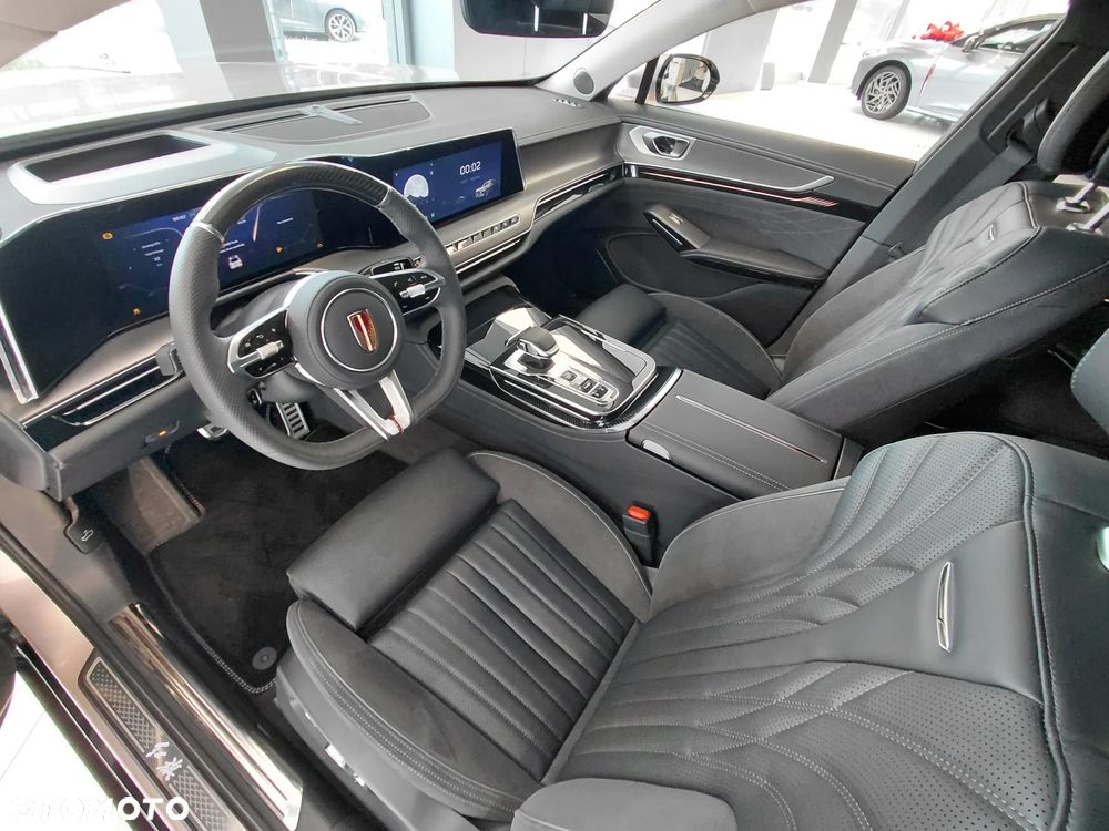 Hongqi H9 2.0T Deluxe - 9