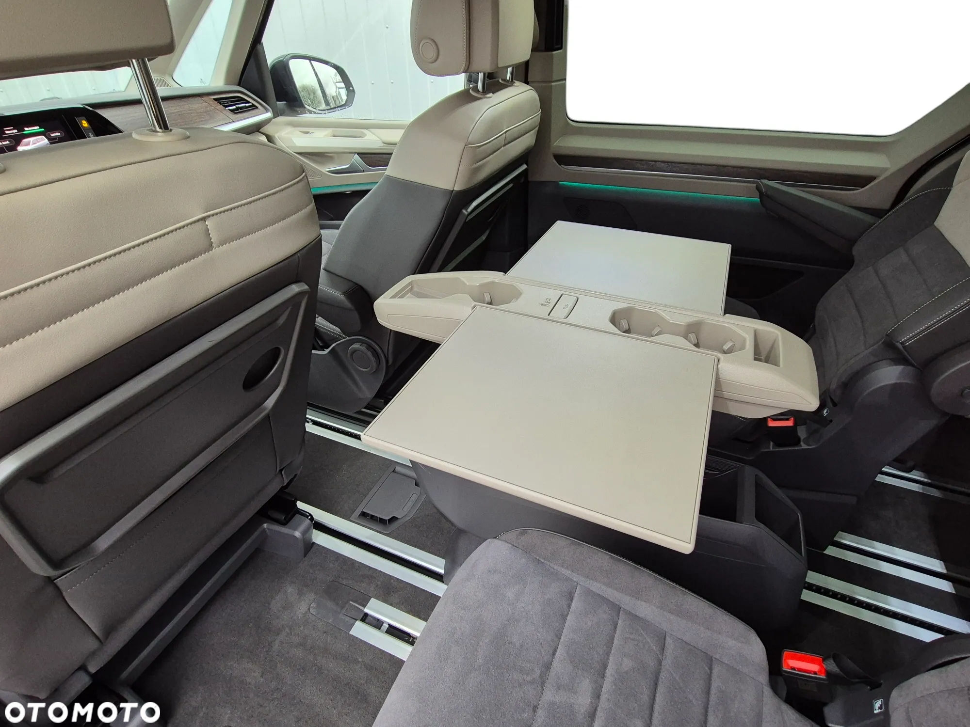 Volkswagen Multivan 2.0 TDI L2 Style DSG - 25