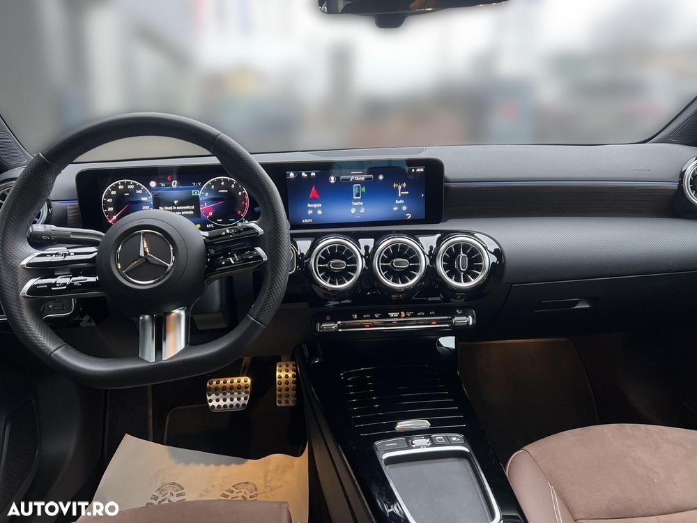 Mercedes-Benz A 220 - 12