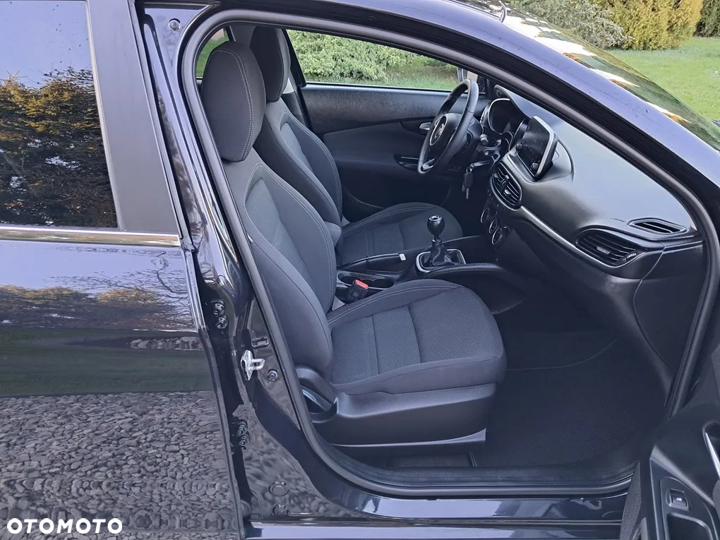 Fiat Tipo 1.4 T-Jet 16v Lounge - 16