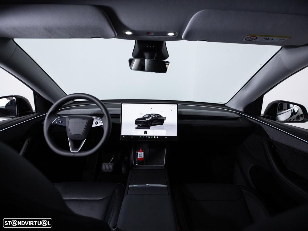 Tesla Model Y Long Range Dual Motor AWD - 8
