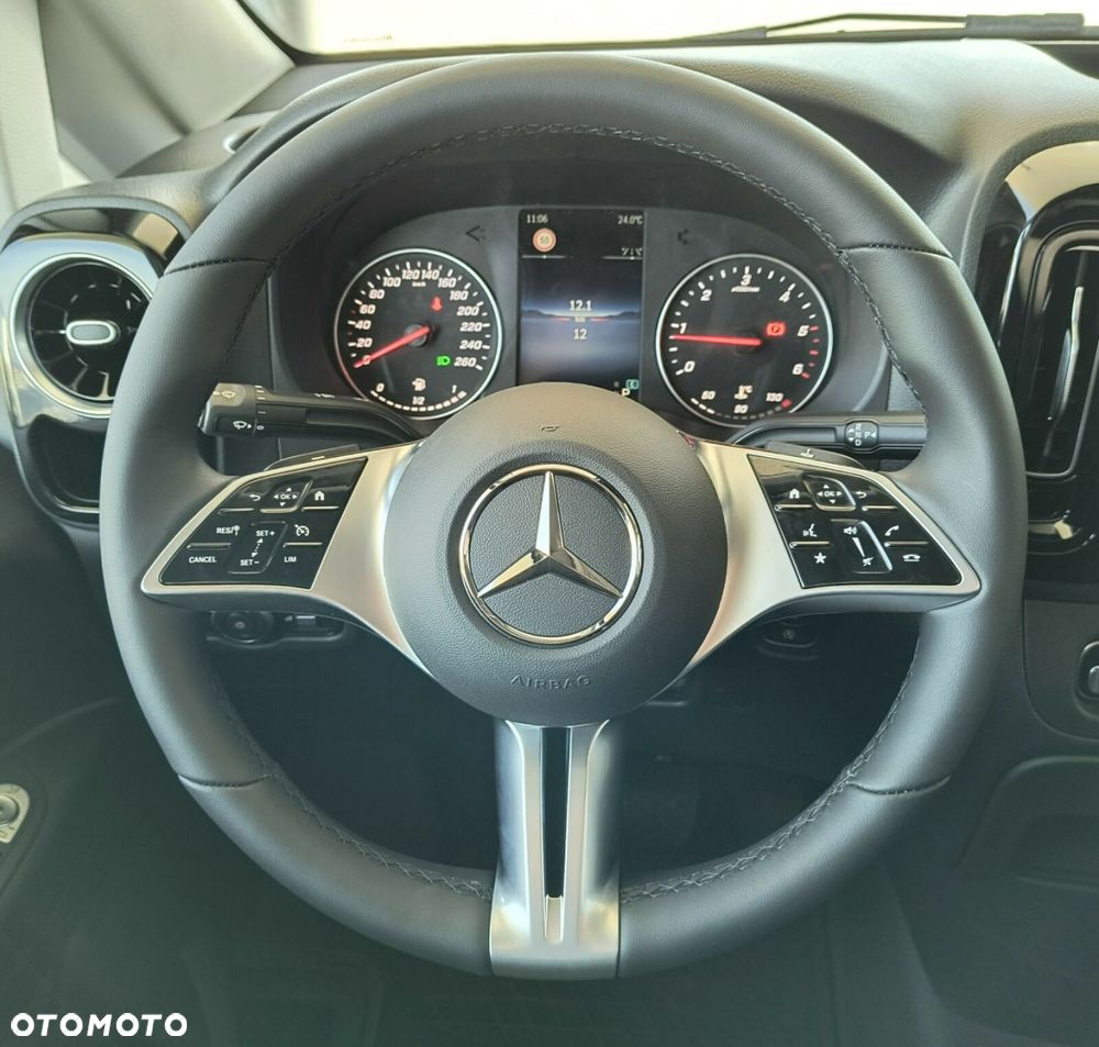 Mercedes-Benz Vito 116 4Matic Automat - 13