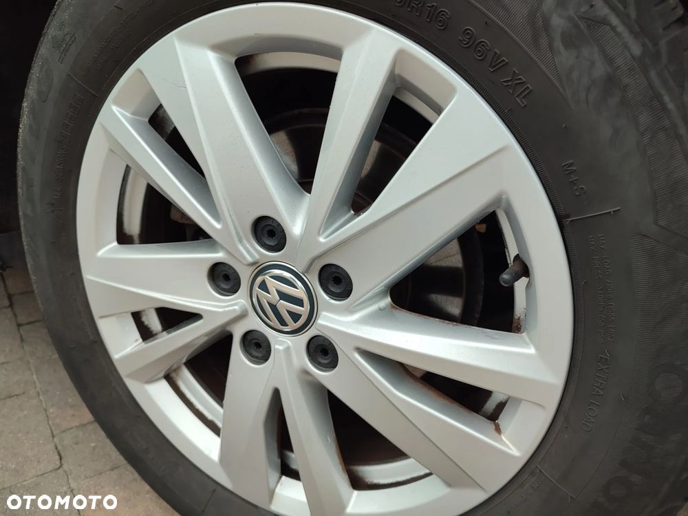 Volkswagen Touran 2.0 TDI SCR (BlueMotion Technology) DSG Highline - 39