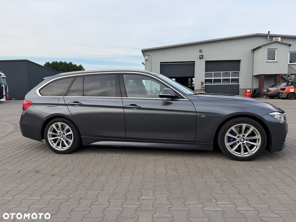 BMW Seria 3 320d M Sport - 4