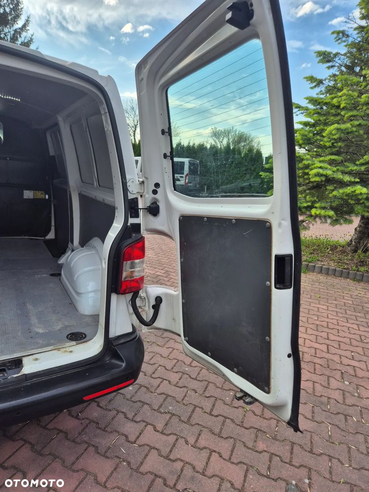 Volkswagen T5 - 12