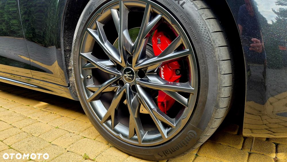 Maserati Ghibli Modena - 31