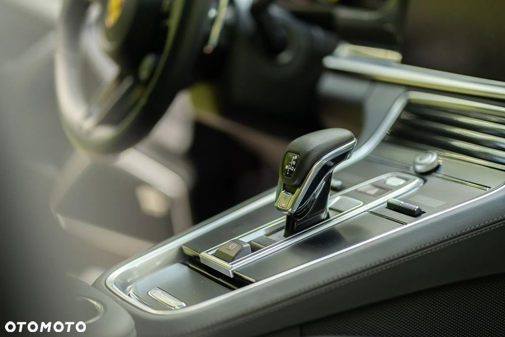 Porsche Panamera ver-4s-e--hybrid-sport-turismo - 20