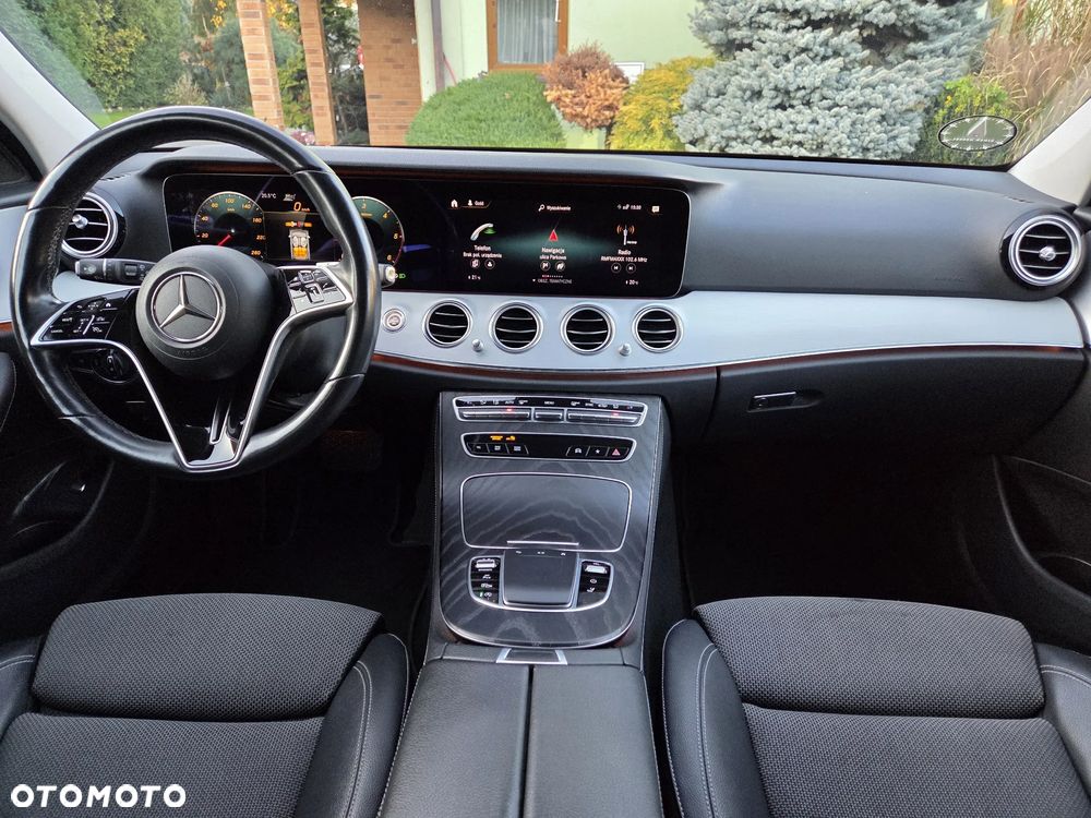 Mercedes-Benz Klasa E 220 d 9G-TRONIC AMG Line - 26