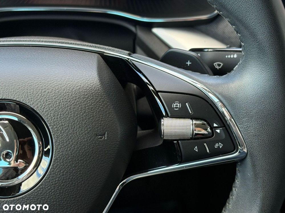 Skoda Octavia 2.0 TDI Style DSG - 11