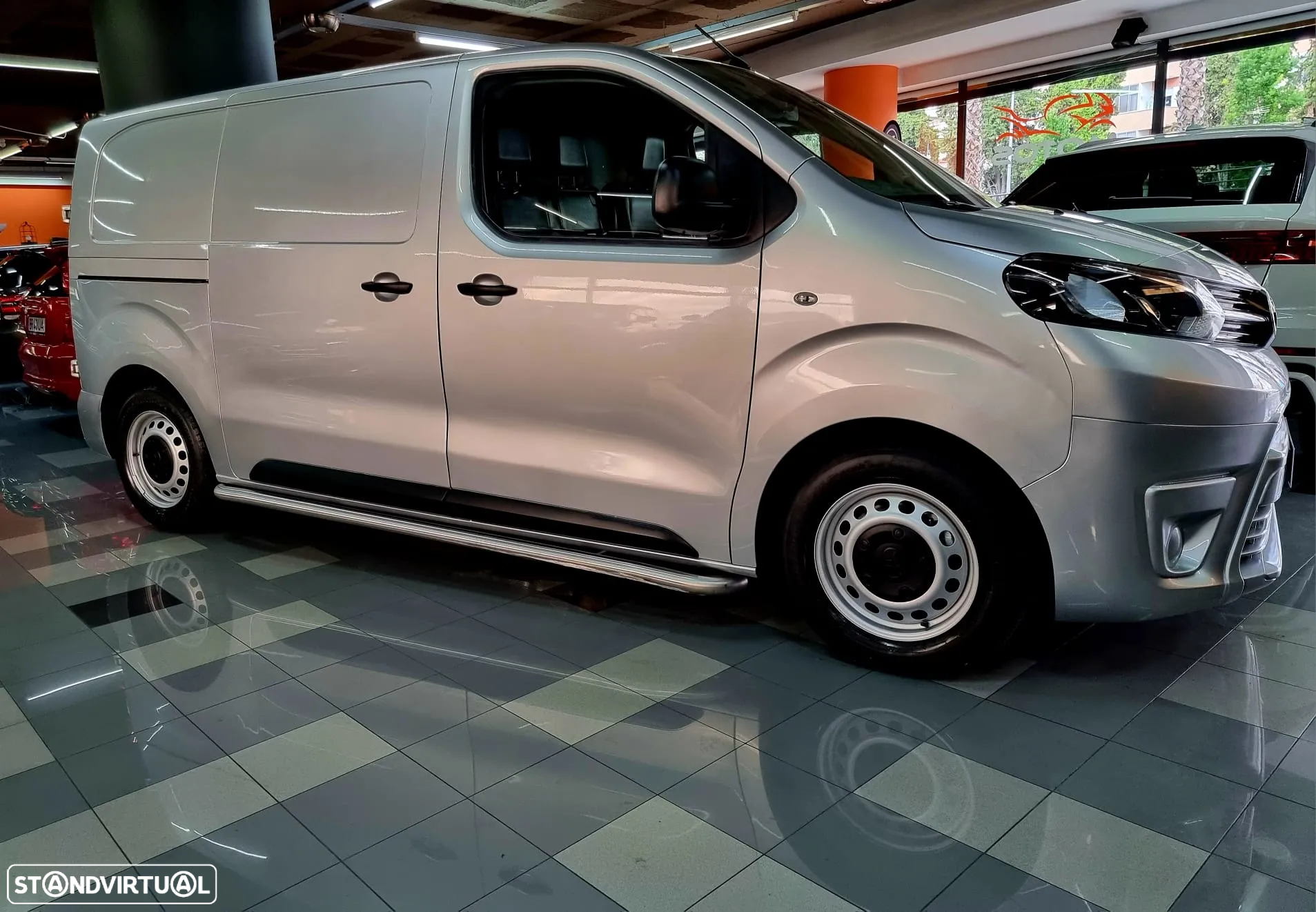 Toyota PROACE  1.6 D 4D 3 LUGARES L 1 - 8
