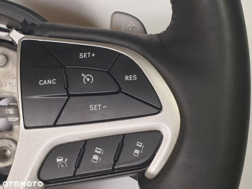 JEEP GRAND CHEROKEE WK2 16-21r Kierownica Drewniana Skórzana RÓZNE RODZAJE - 19