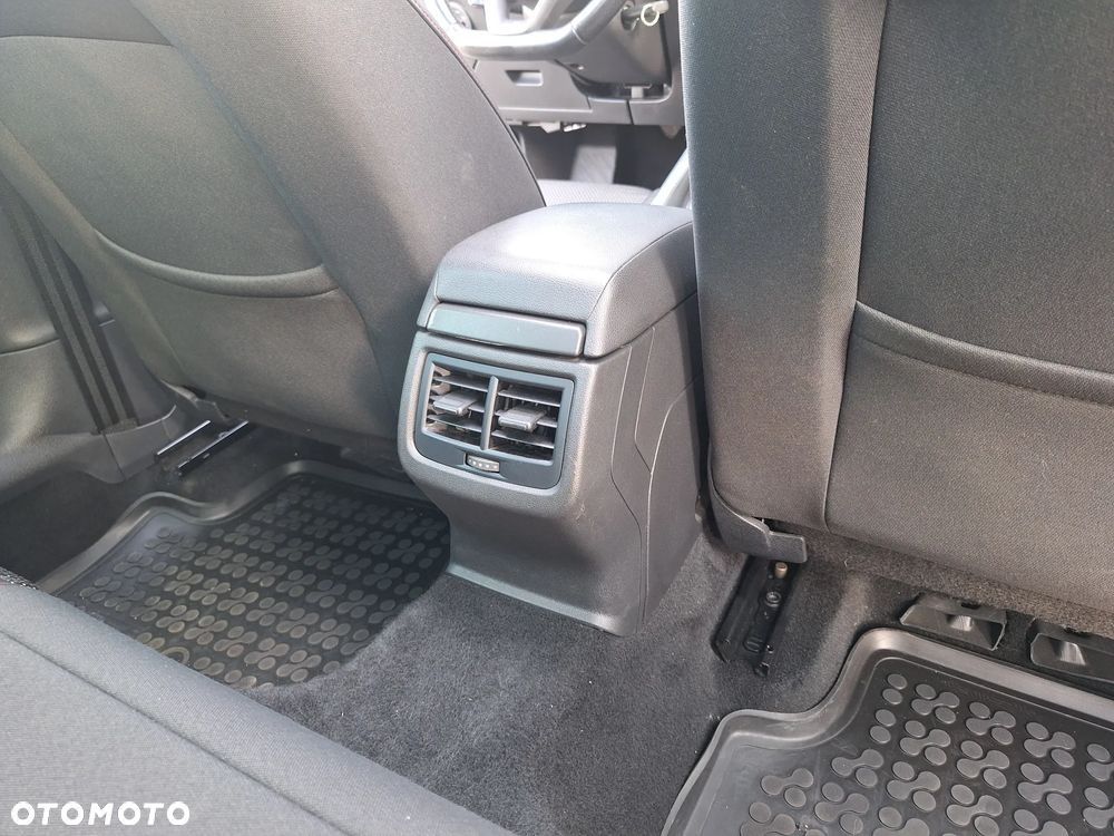 Seat Leon 2.0 TDI DPF Start&Stop DSG FR - 23