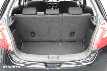 Mazda 2 - 8