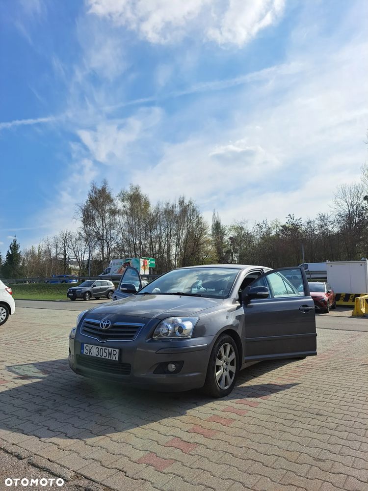 Toyota Avensis 2.0 VVT-i Sol plus - 12