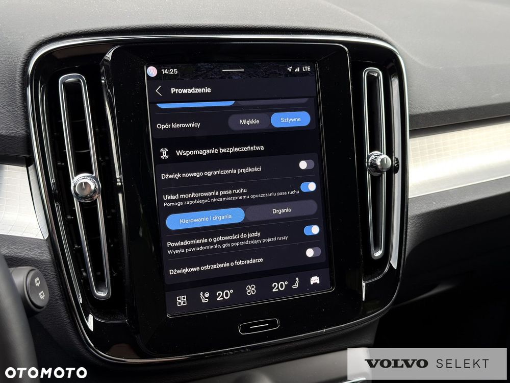 Volvo XC 40 - 33